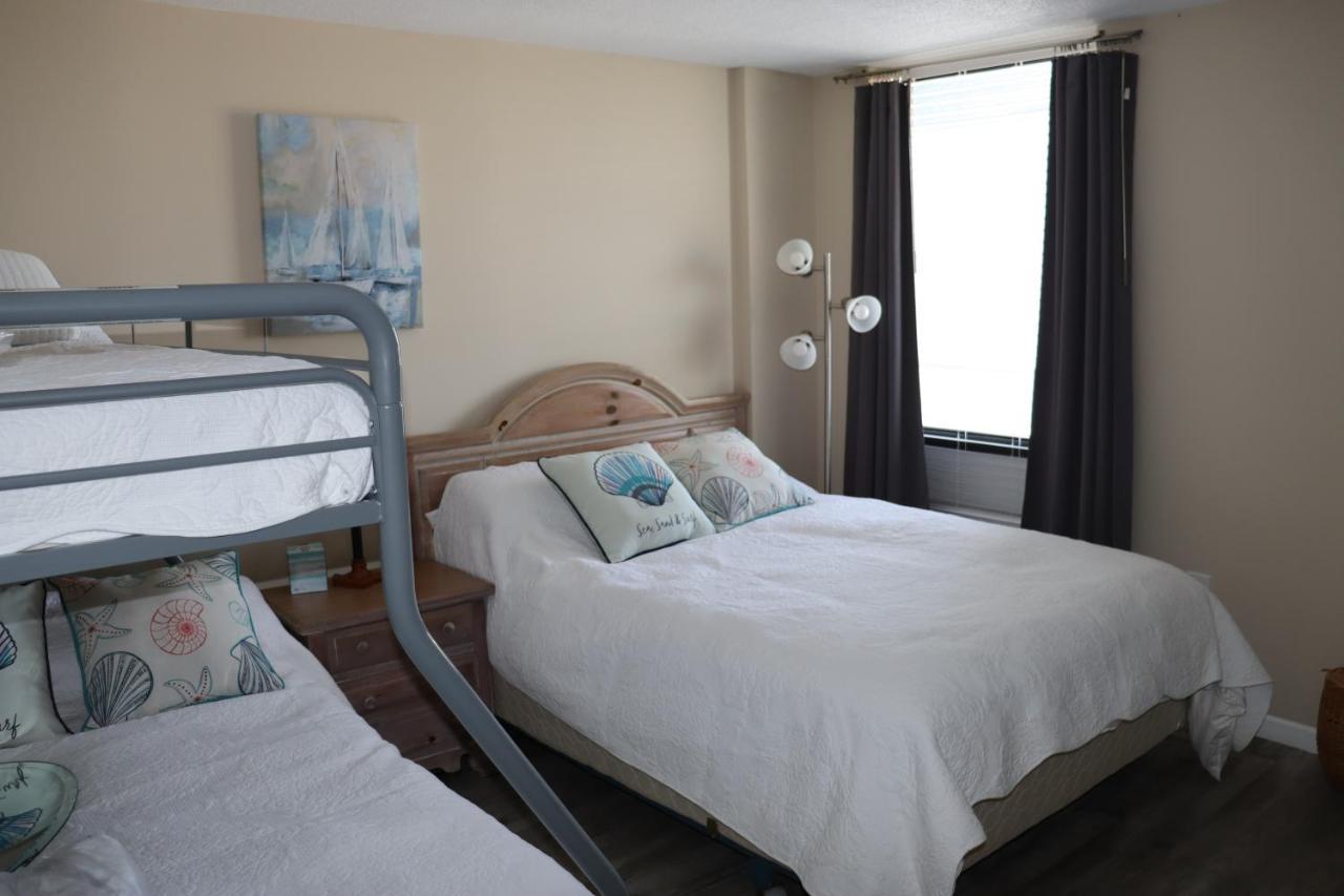 Beach Luxury Oceanfront Virginia Beach Exterior photo